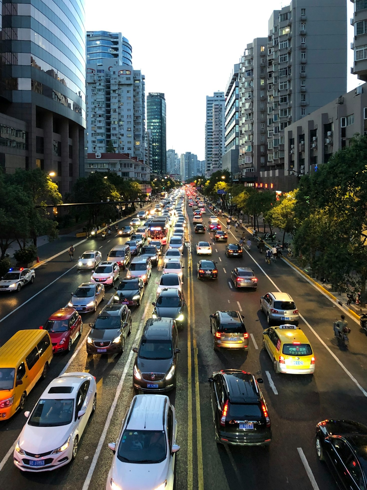 Top Strategies for Traffic Flow Optimization